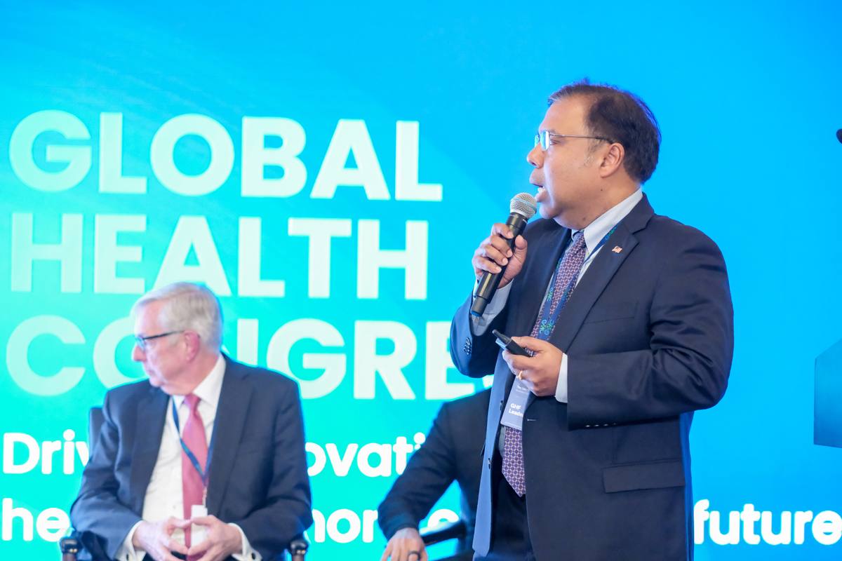 Cocktail hour — photo 2